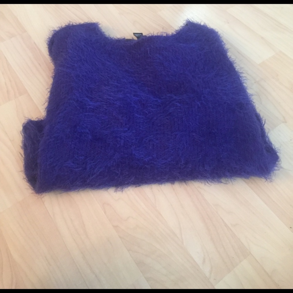 Juniors shaggy sweater