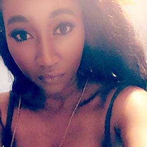 Meet your Posher, Casey