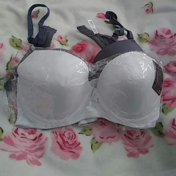 Bras - Picture 2 of 4