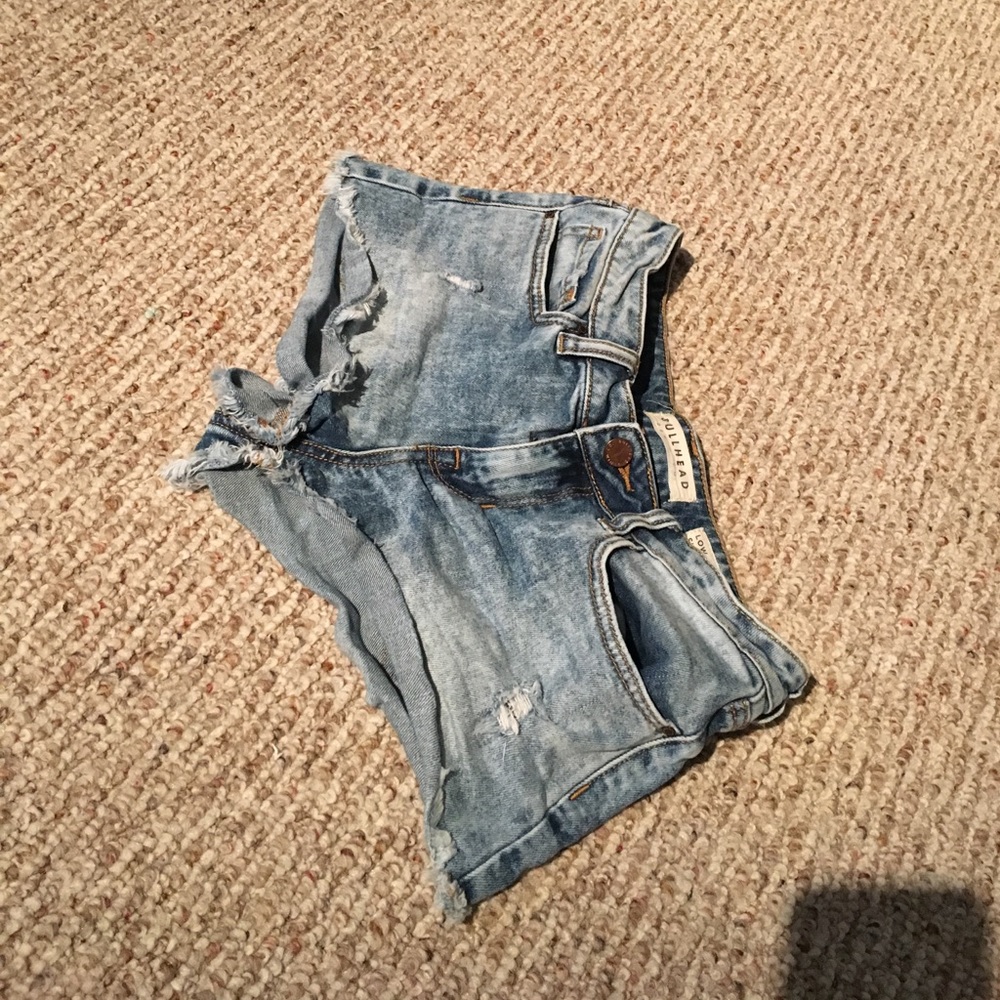 Bullhead jean shorts