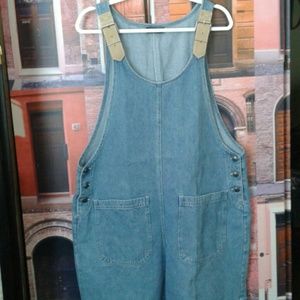 BLUE JEAN ROMPER/OVERALLS