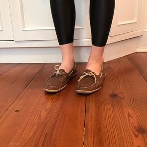 Sperry brown leather loafer size 7.5
