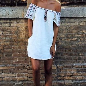 Zara embroidered off the shoulder dress w/pockets