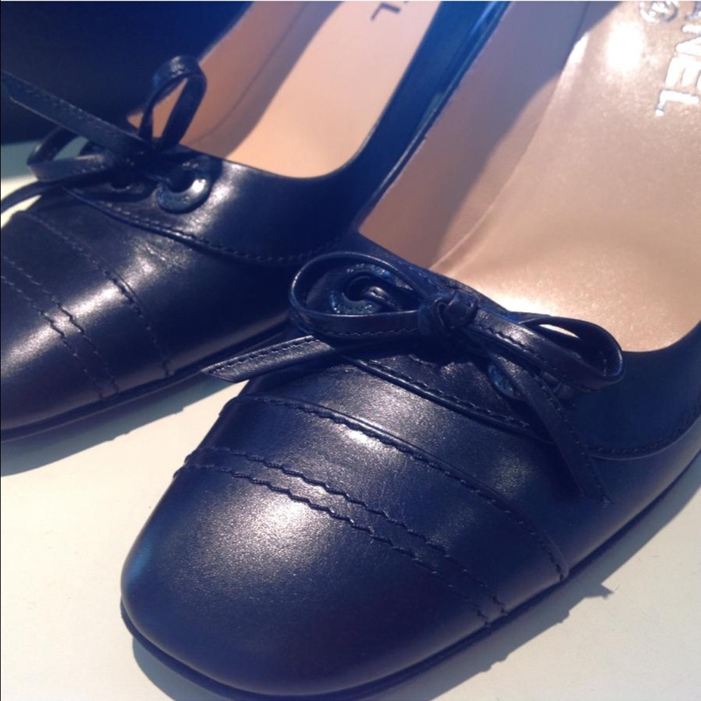 💯💯💯CHANEL Pumps -Black Leather