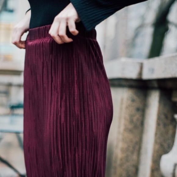Purple Pleated Skirt from Urban Outfitters - Picture 3 of 3