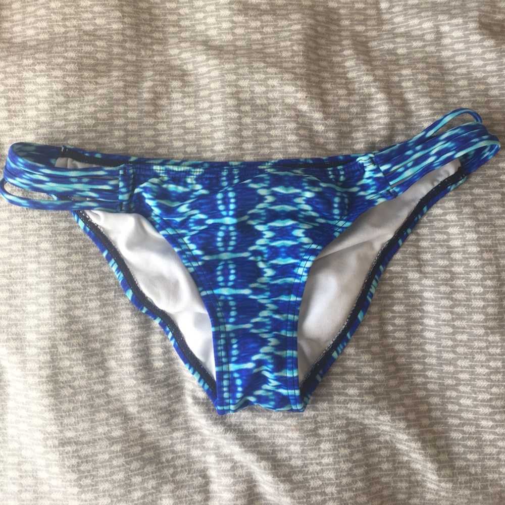 Bathing suit bottoms