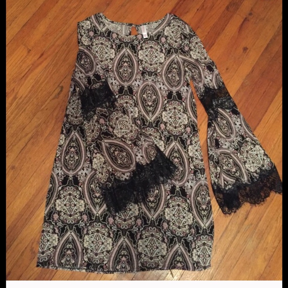 Beautiful paisley and lace dress/tunic