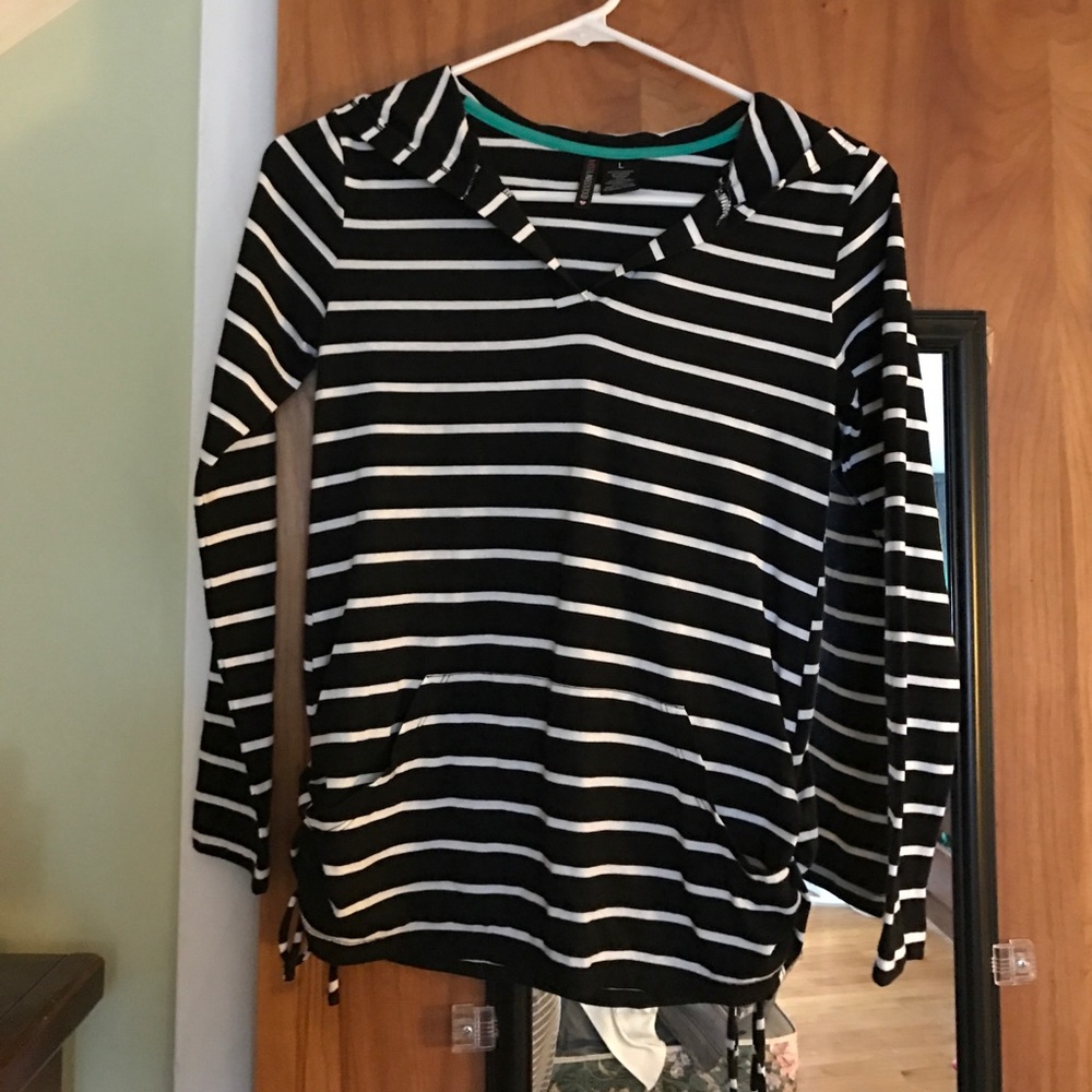 Striped shirt with hood