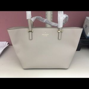 Light beige Kate spade purse