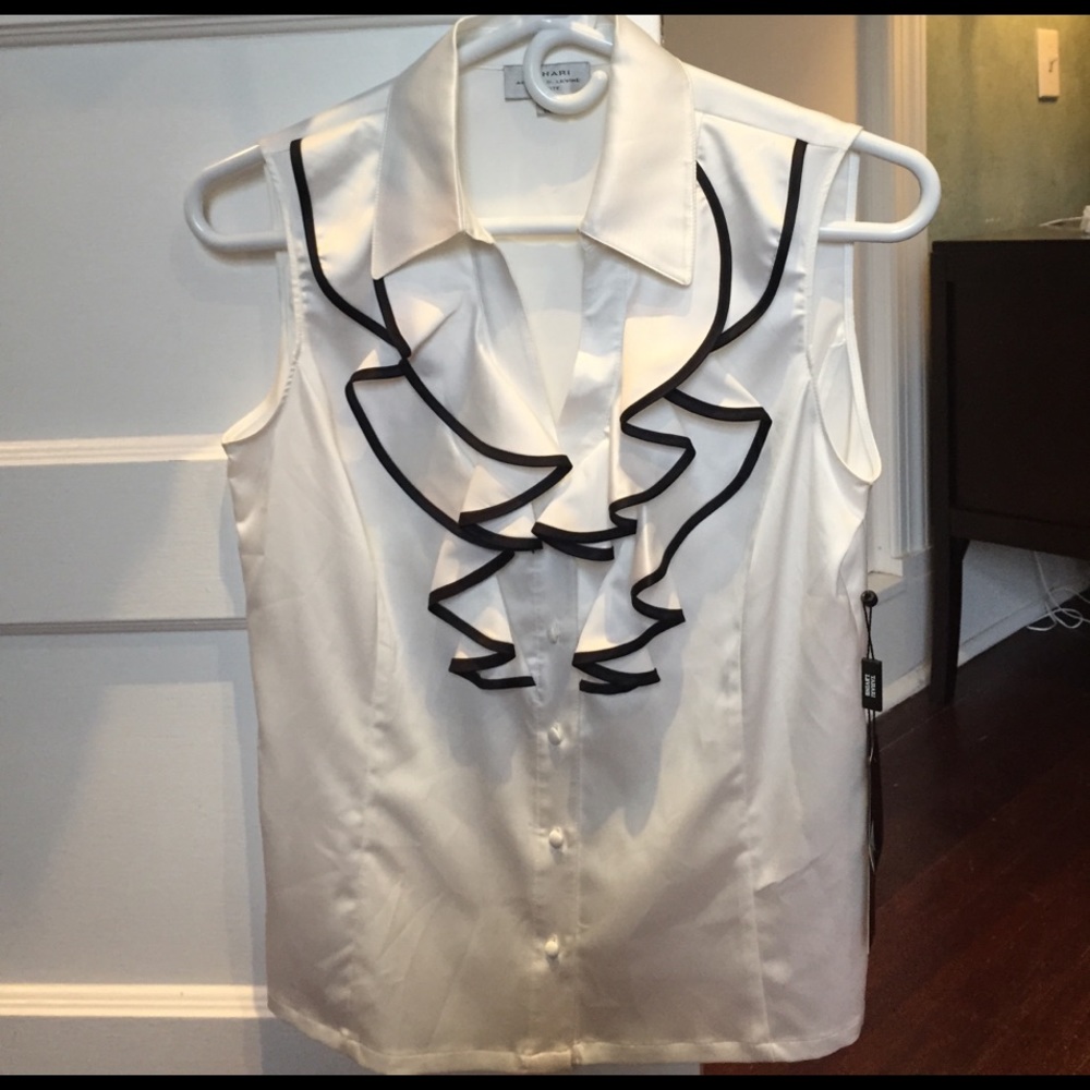 Tahari blouse