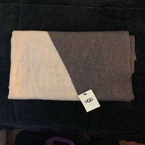 Brand new Ugg scarf with tags!