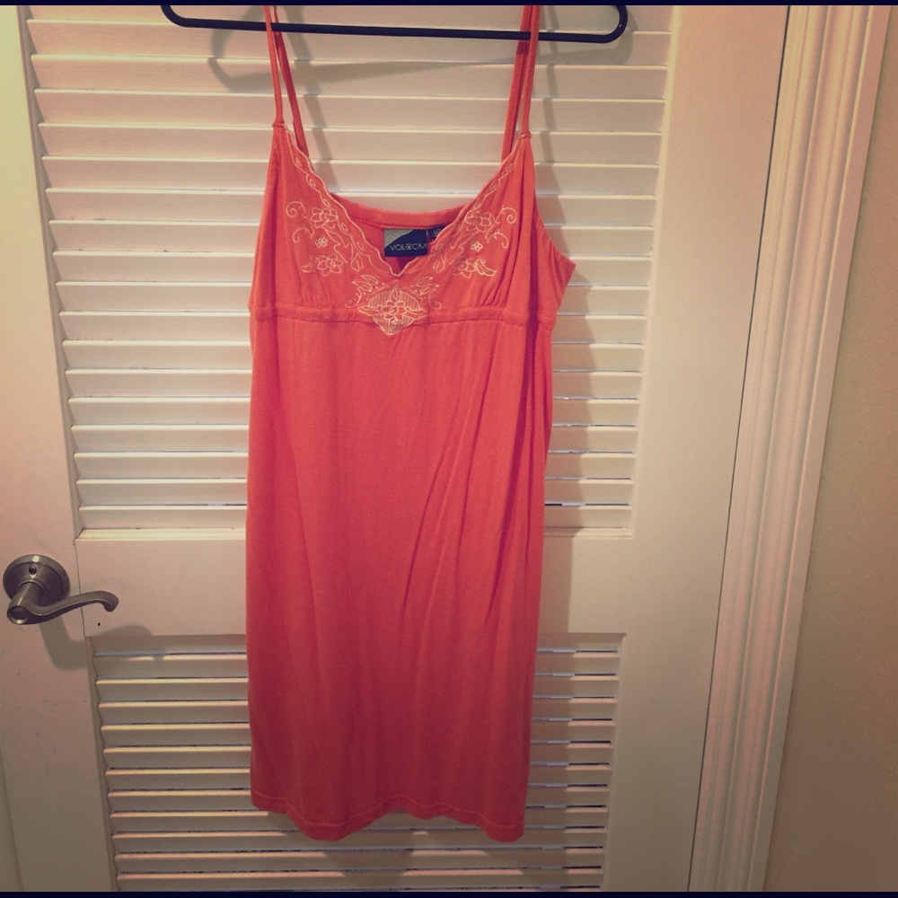 Volcom salmon color dress
