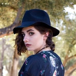 Meet your Posher, Christine