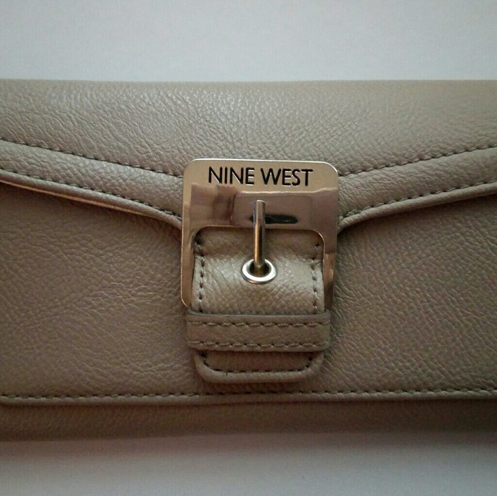 Nine West taupe wallet