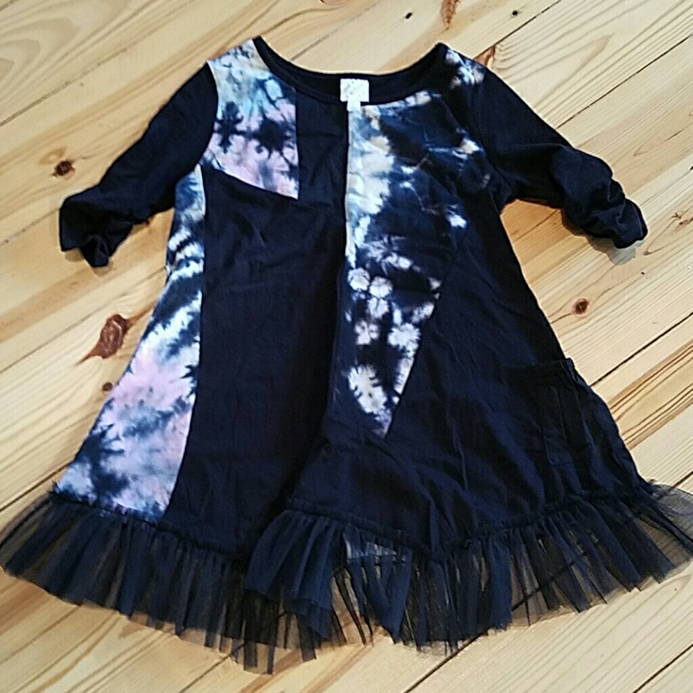 Girls D-Signed Large Top