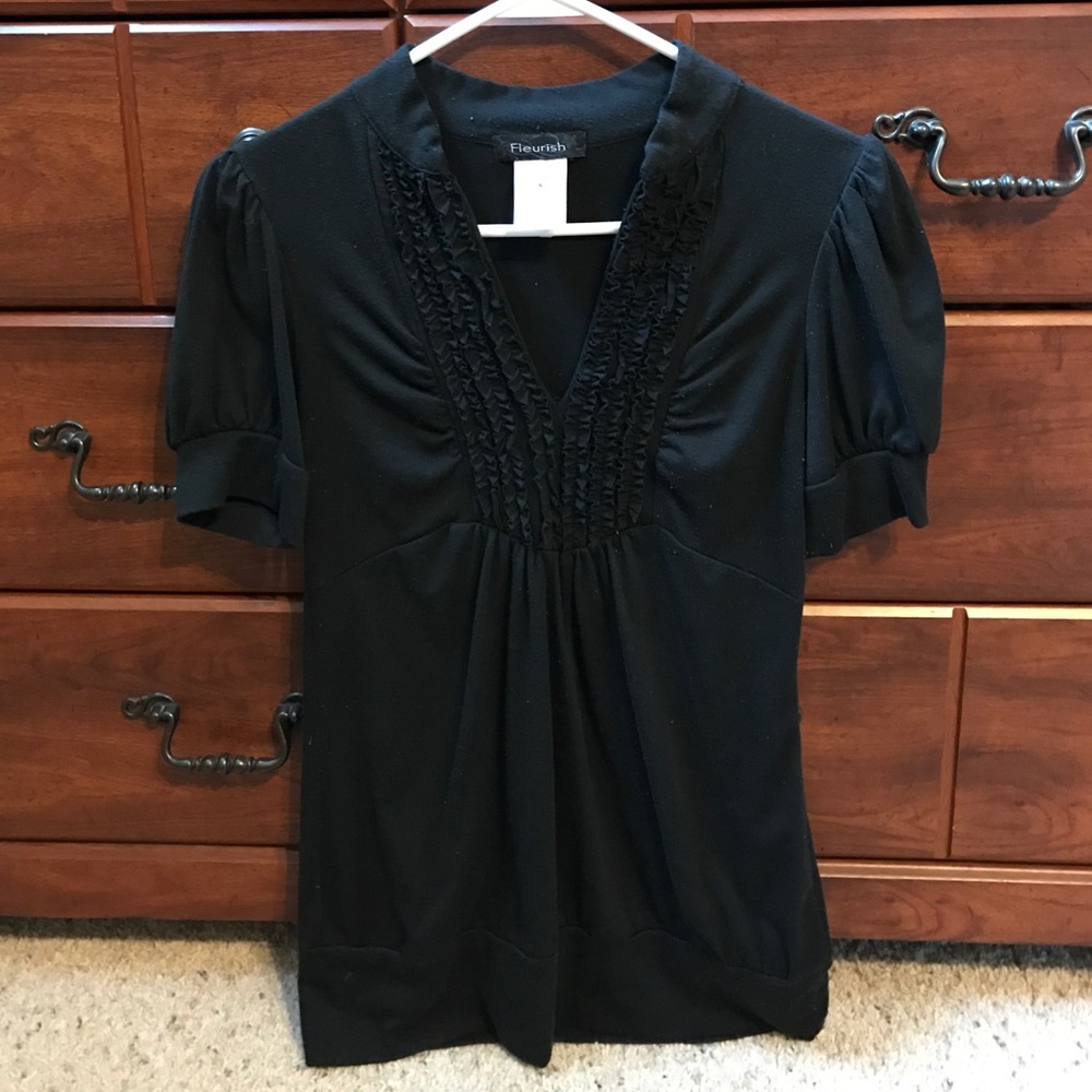Black short sleeved shirt