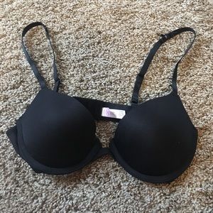 Black push up bra