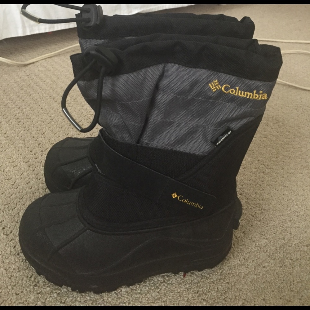 Columbia snowboots Boys size 11 like new!