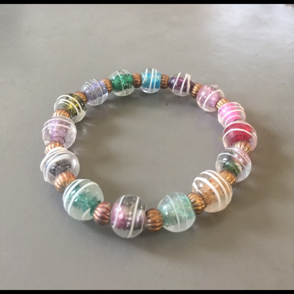 Bracelet with glass beads