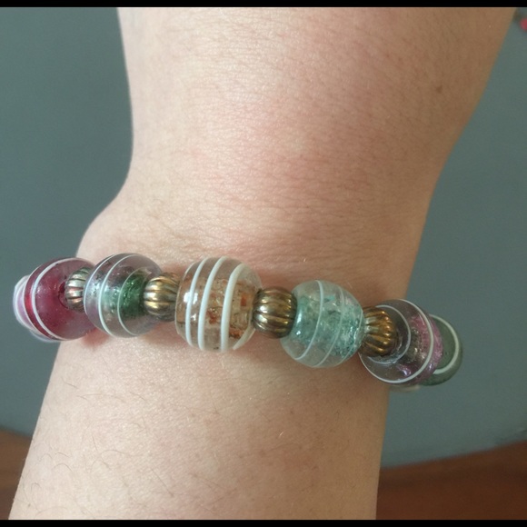 Bracelet with glass beads - Picture 3 of 4