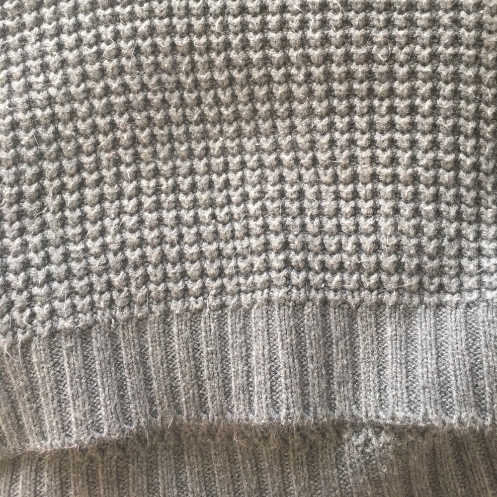 Sweater - Picture 2 of 3