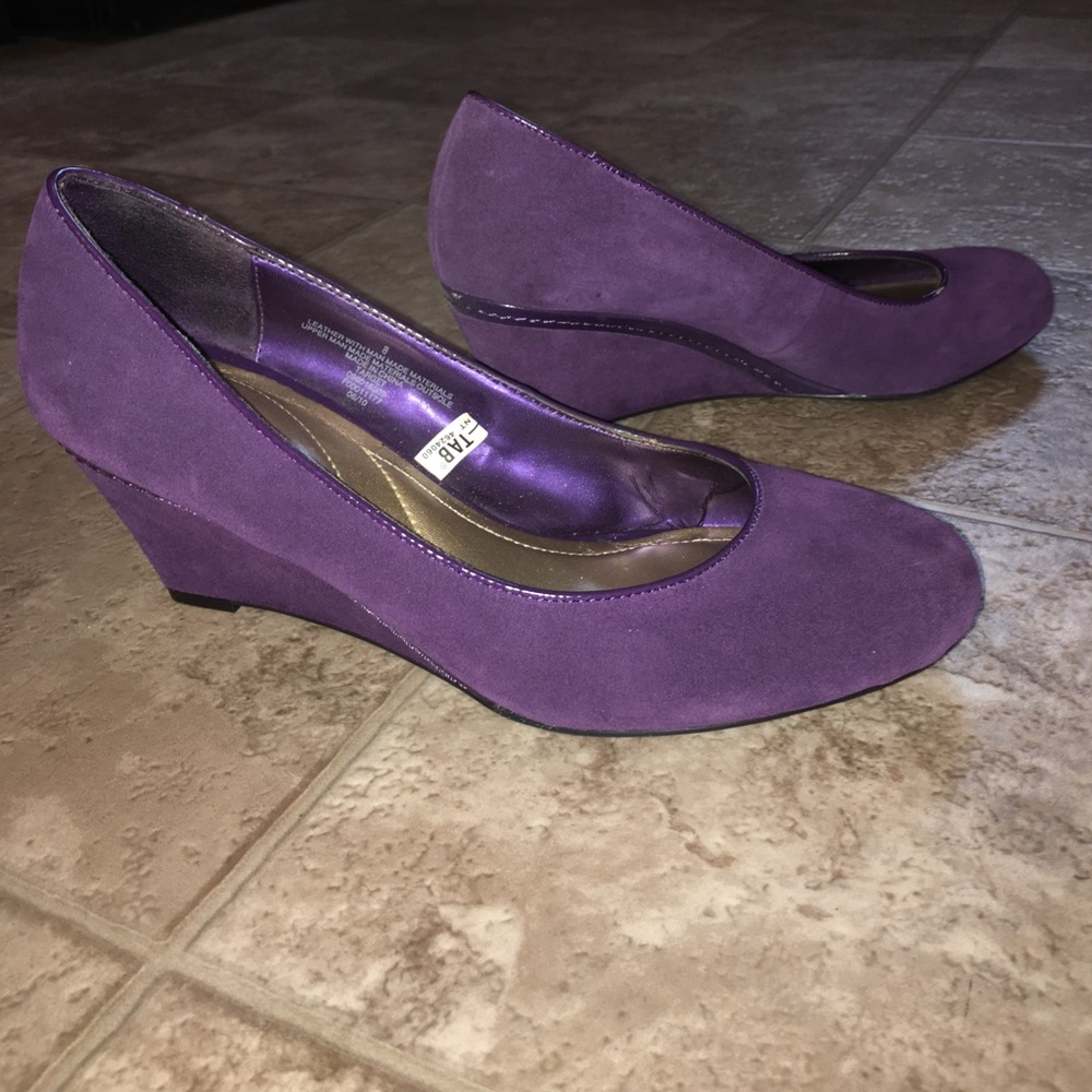 Purple wedges