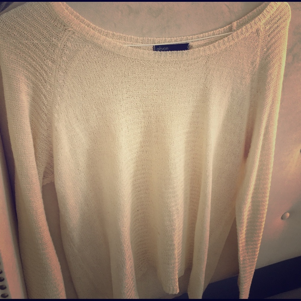 Cream Knit long sleeve light sweater