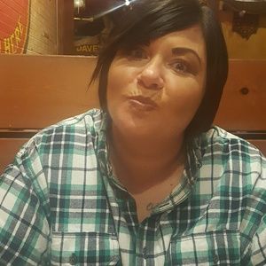 Meet your Posher, Justine