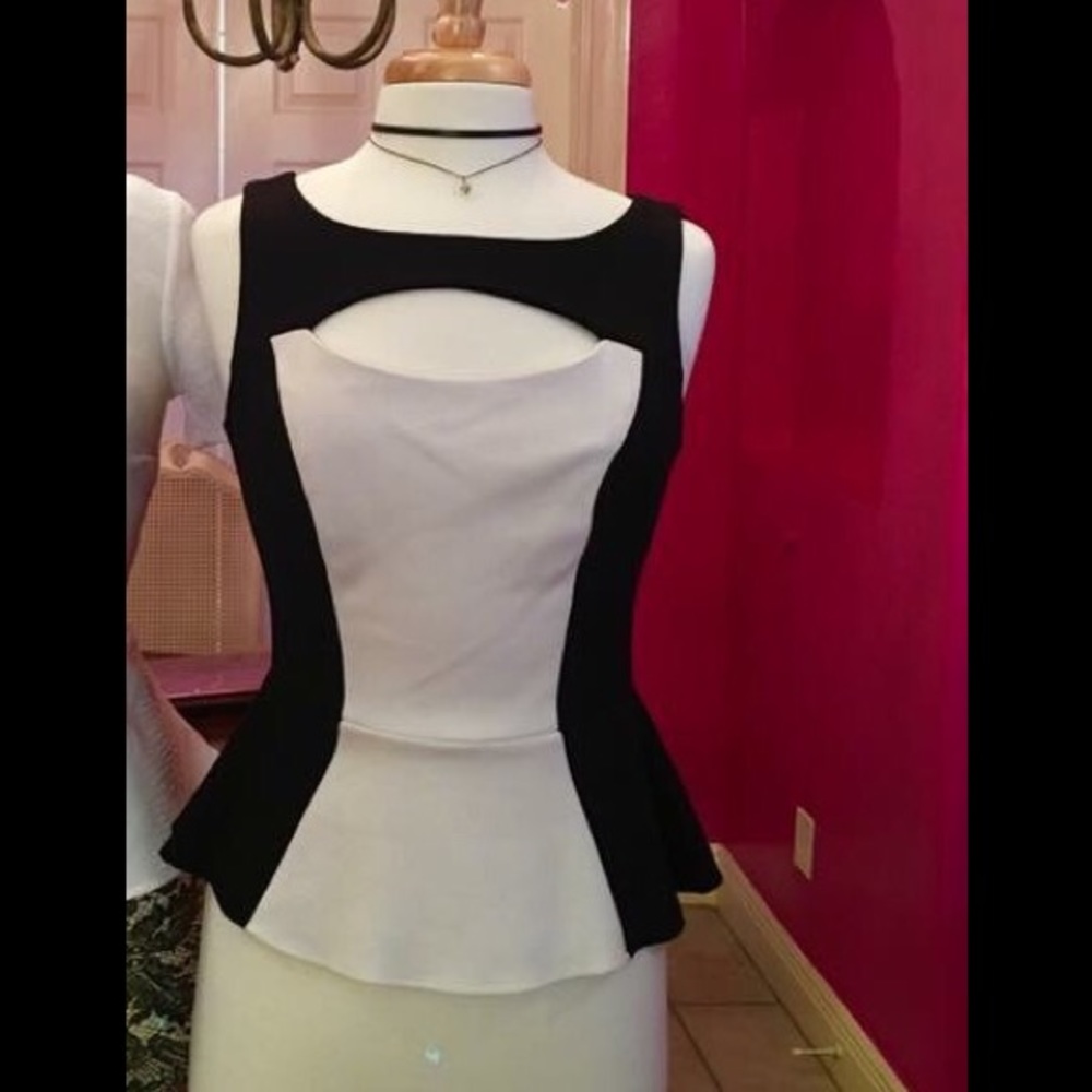 Cache Peplum