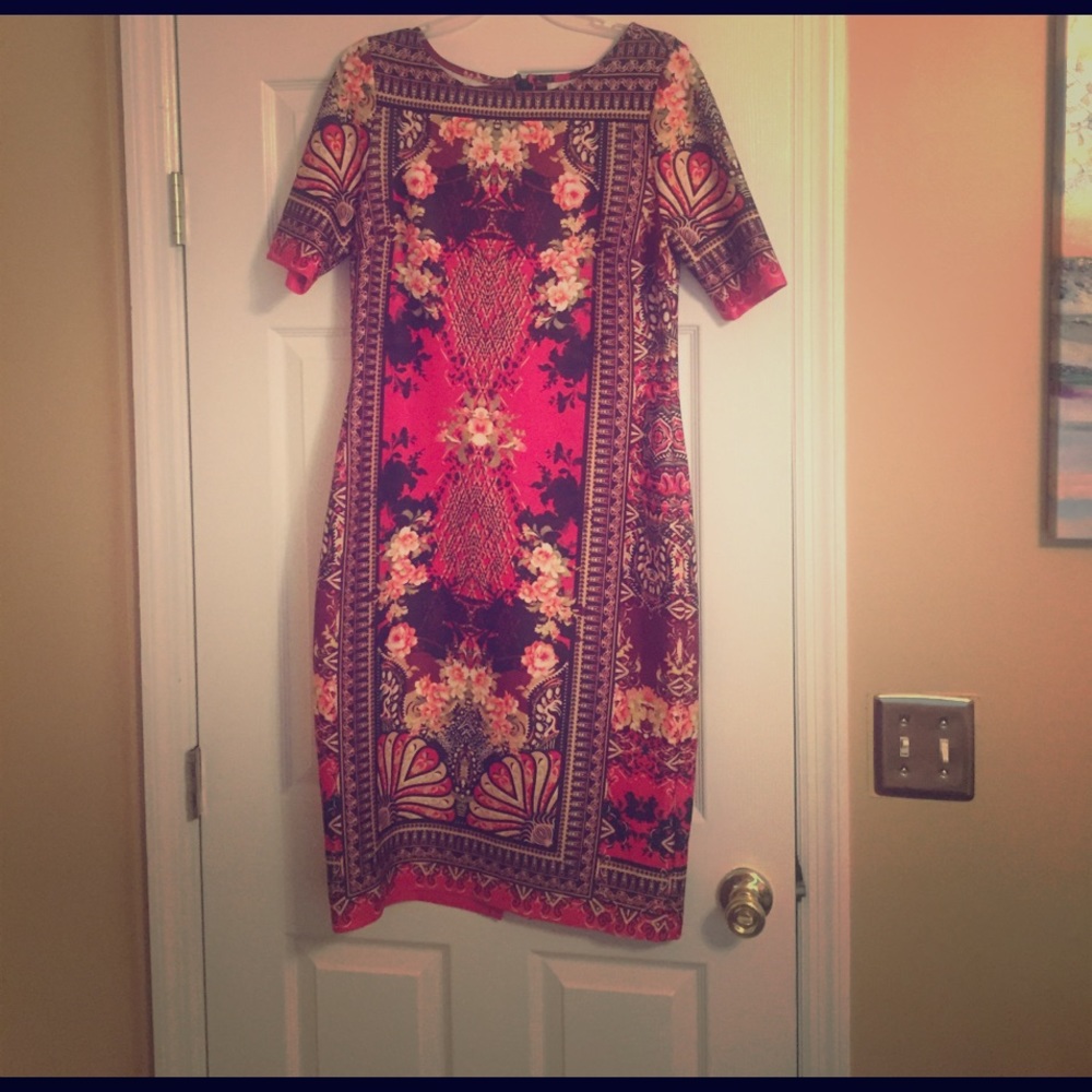 Only worn once gorgeous dress!!