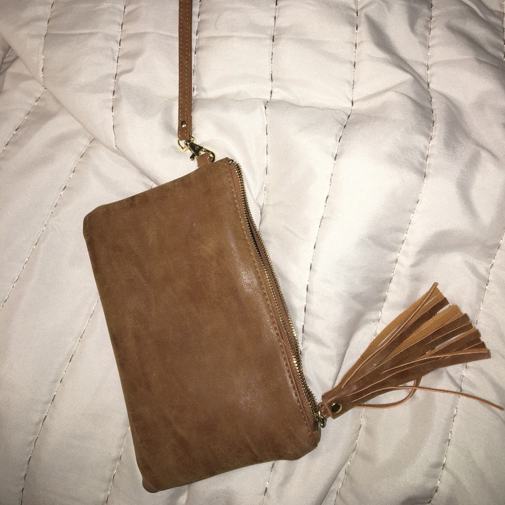 Phone Charging Clutch