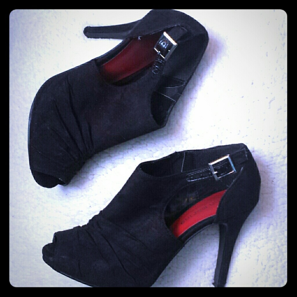 Ann Marino Cutout, Peeptoe Heels