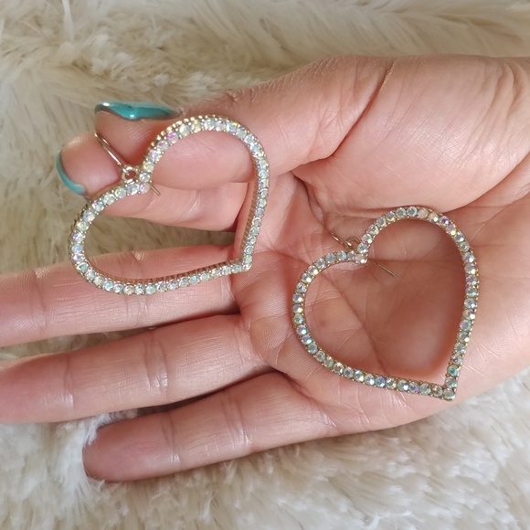 Jewelry - Rhinestone Heart Earrings