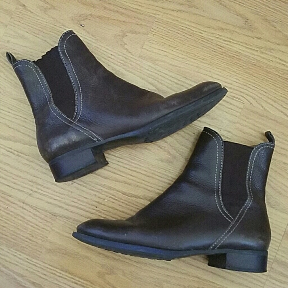 Antonio Melani chelsea boots