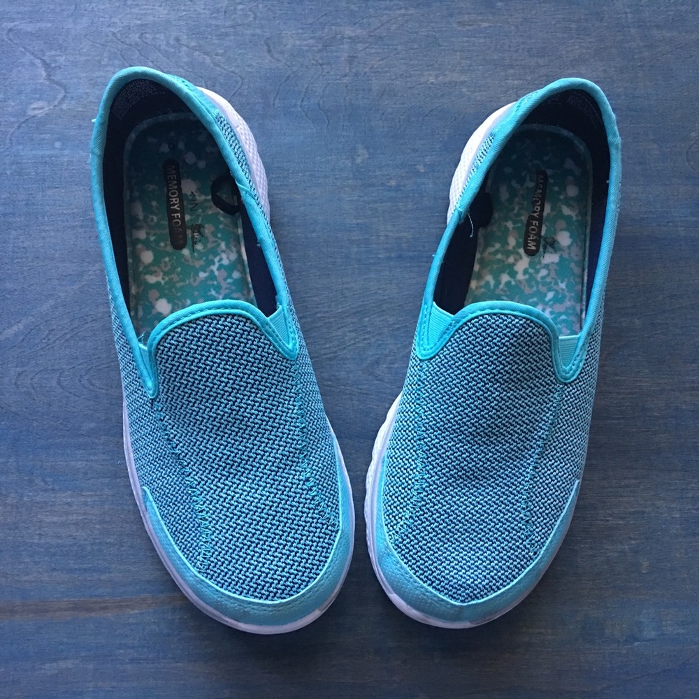 EUC Danskin Now slip-ons with memory foam