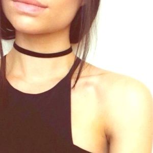 Black Velvet Choker (medium-large necks)