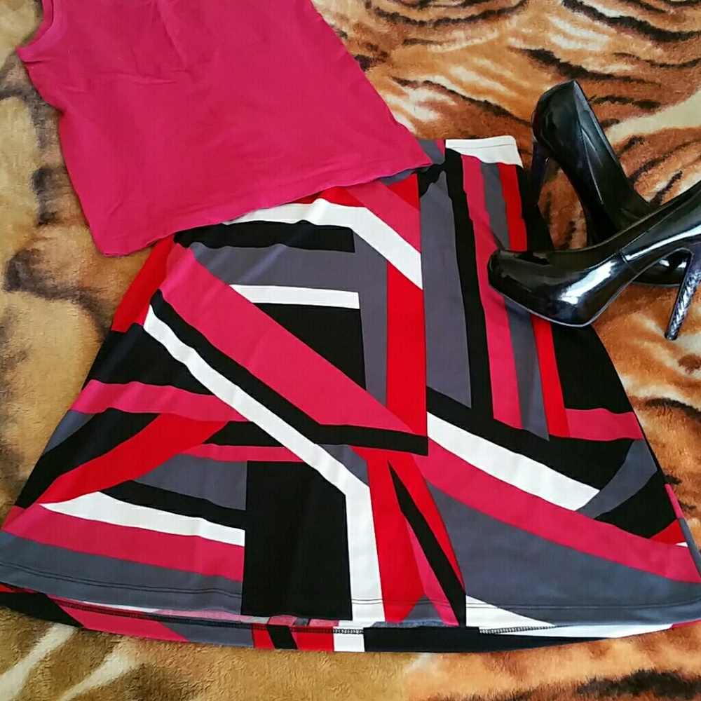 💲⬇PRICE DROP⬇💲Geopattern A-line skirt