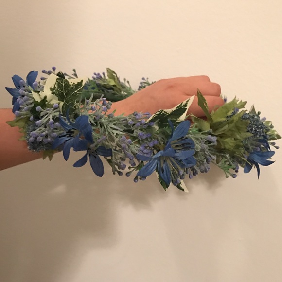 Silk Floral Crown - Picture 3 of 4