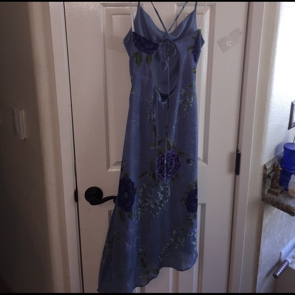Dress - Picture 2 of 3