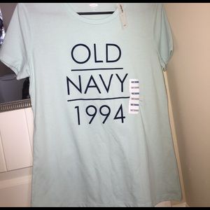 Old navy tshirt (new with tags)