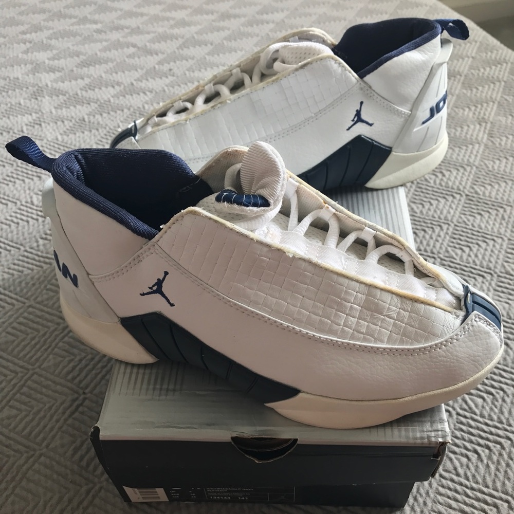 Jordan Retro 15 Low (2000) Size 5.5Y