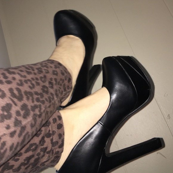 Shoes - Black High Heels