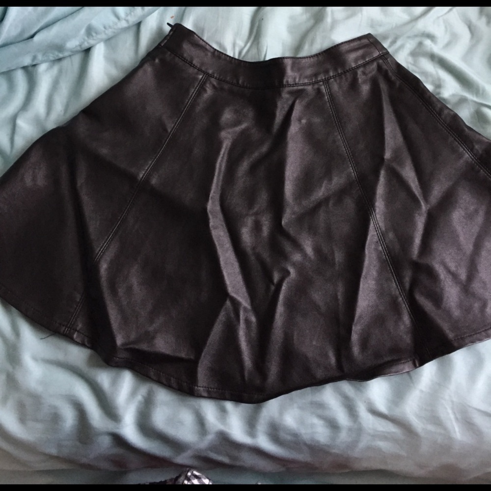 Faux leather h&m circle skirt