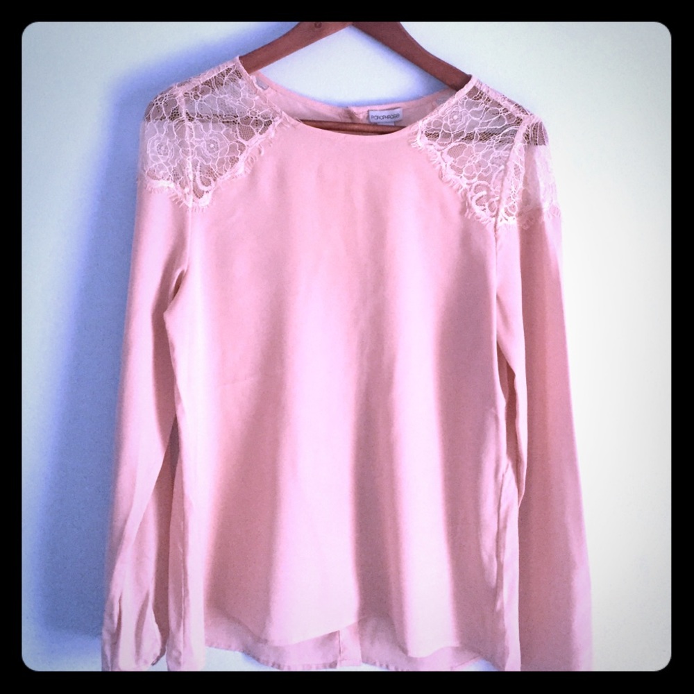 Pretty peach top