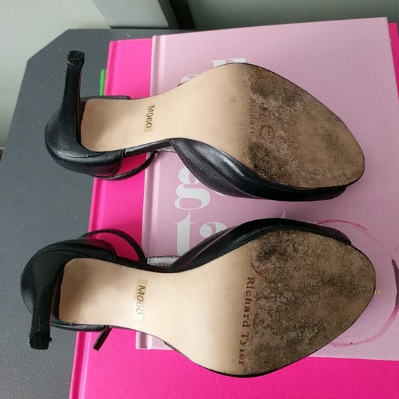 Richard Tyler heels - Picture 6 of 7