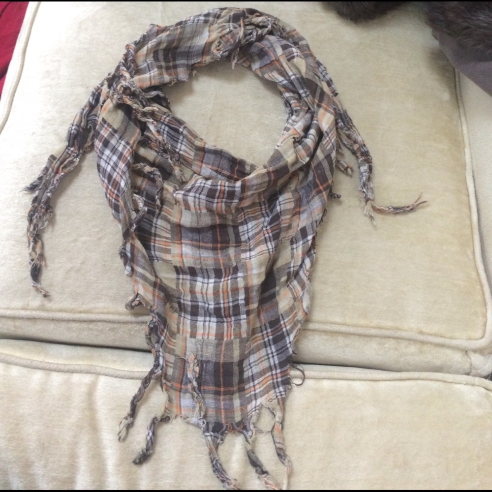 Plaid Triangle Scarf