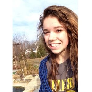 Meet your Posher, Julia