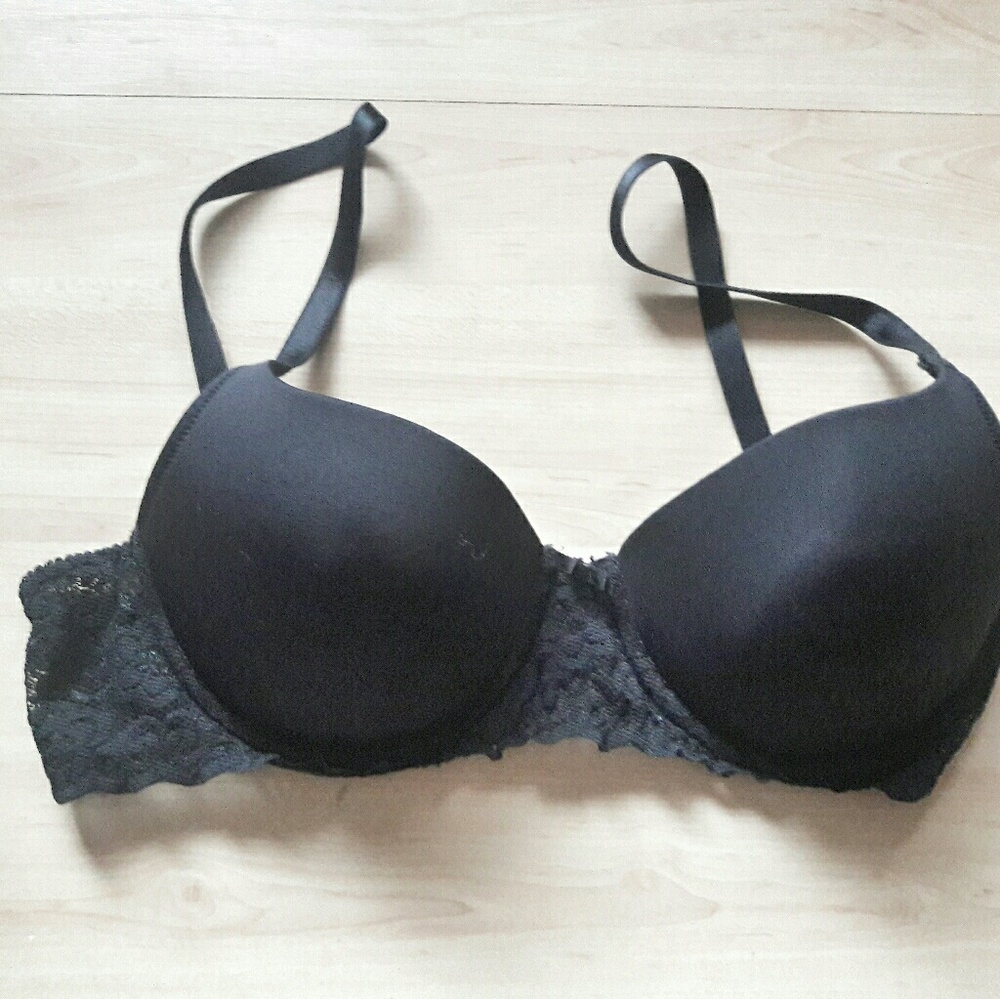 Over the Shoulder Boulder Holder