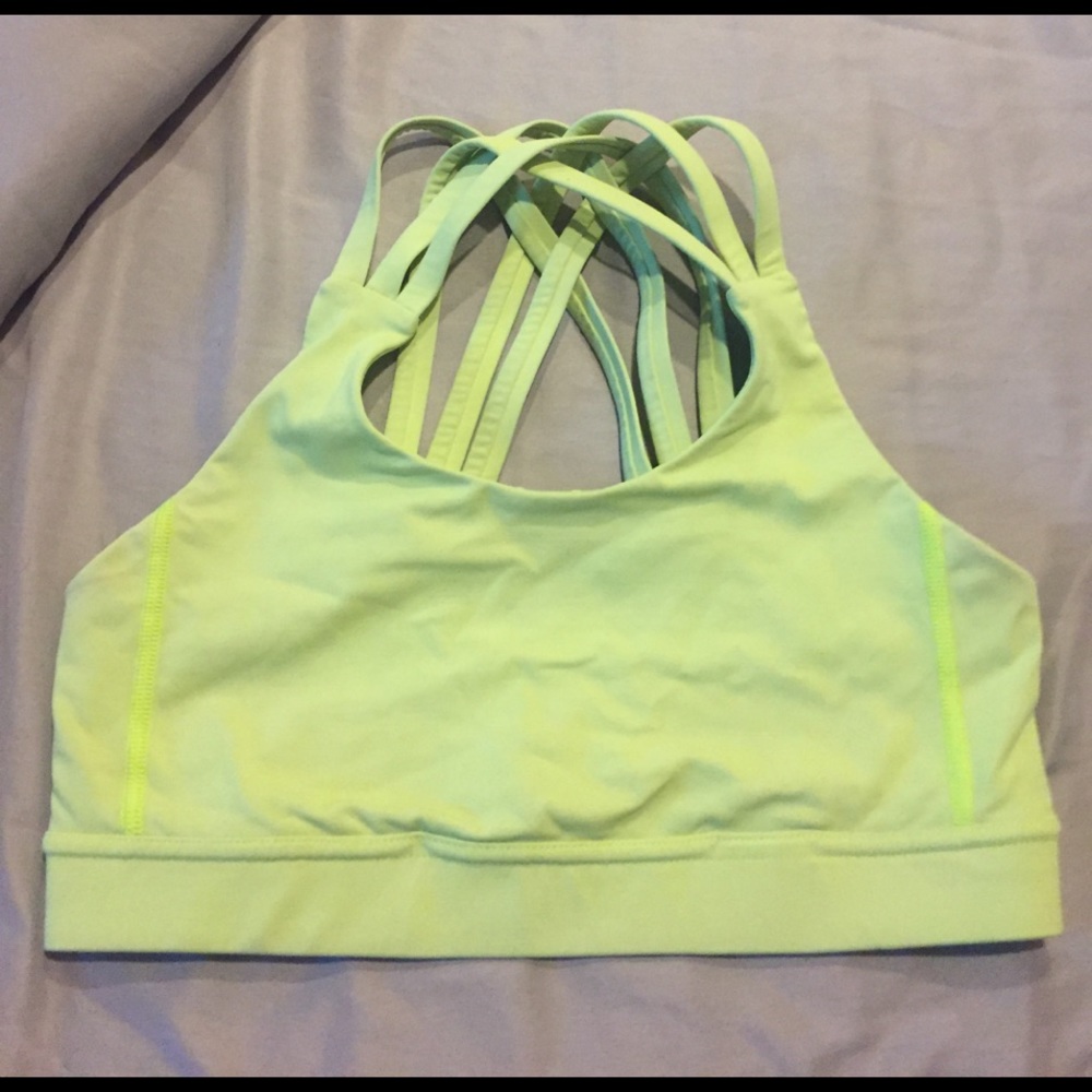 Lululemon sports bra size 6