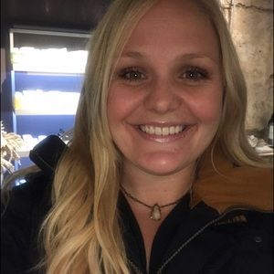 Meet your Posher, Haley